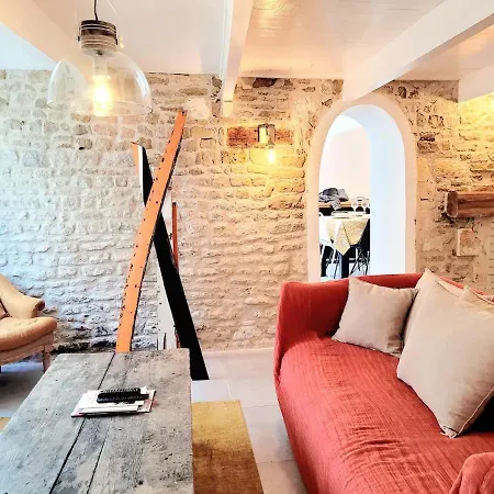 La Maison Du Puits Fleuri *