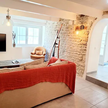 La Maison Du Puits Fleuri